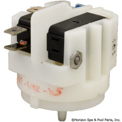 59-369-1310 - Air Switch-Mom, SPDT, Center Spout - ACM111A - 59-369-1310