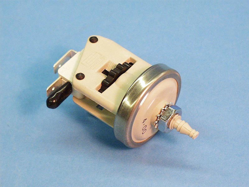 800125-3 - Pressure Switch, SPDT, 25Amp, 1-5Psi, Barb 3/16 Inch - 800125-3
