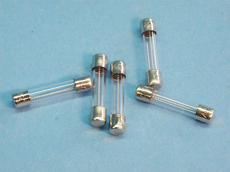 AGC-10-5 - Fuse, 10A, AGC Style (5/pk) - AGC-10-5