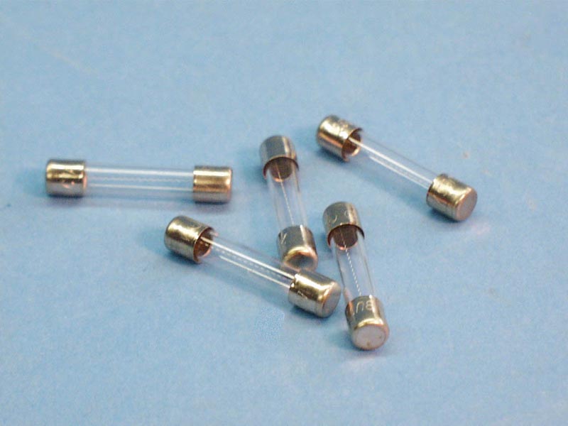 AGC-15-5 - Fuse, 15A, AGC Style (5/pk) - AGC-15-5