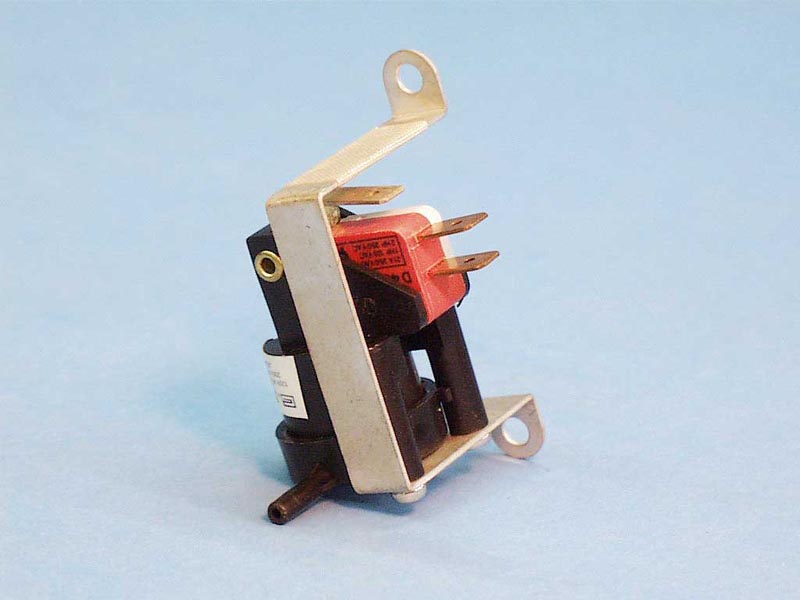 JAG-4S [SUB WITH TBS-401] - SPDT Latching Air Switch w/bracket - JAG-4S [SUB WITH TBS-401]