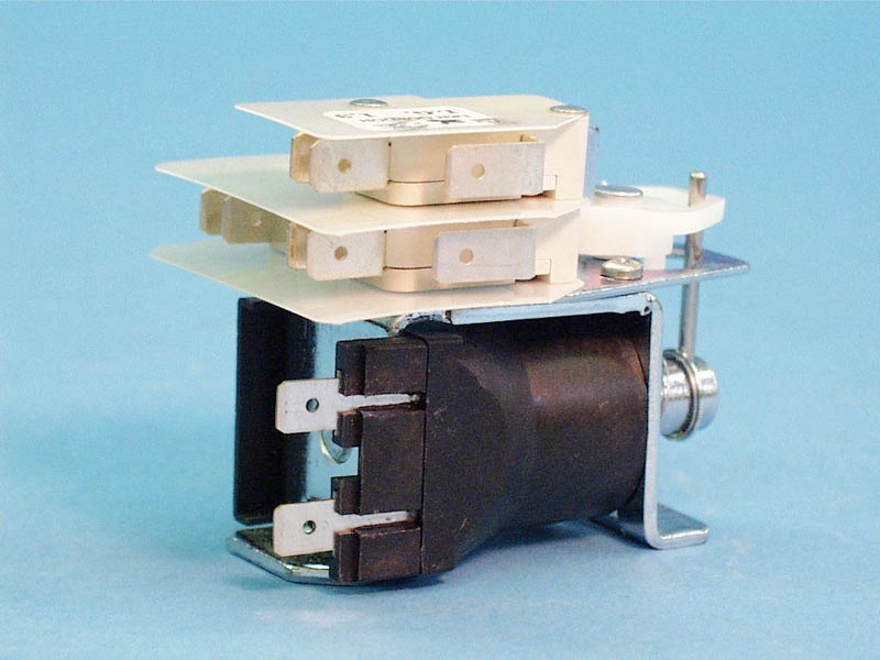 S903P-120 - Relay,S90 Style,120Vac Coil,20Amp,3PDT - S903P-120