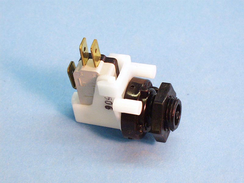 TVM-116KC - Air Switch, Momentary, 3Amp, Press - TVM-116KC