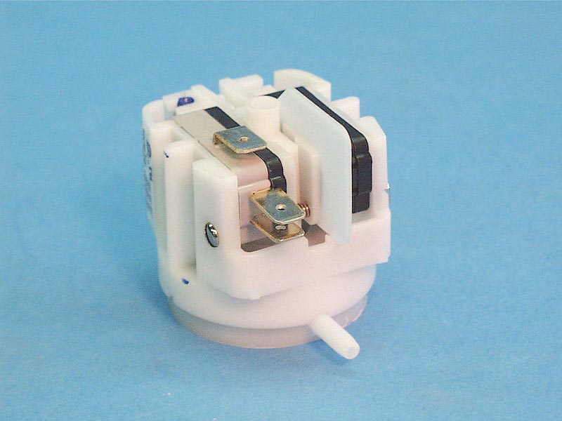 VR11120A - Vacuum Switch, SPDT, Radial Spout - VR11120A